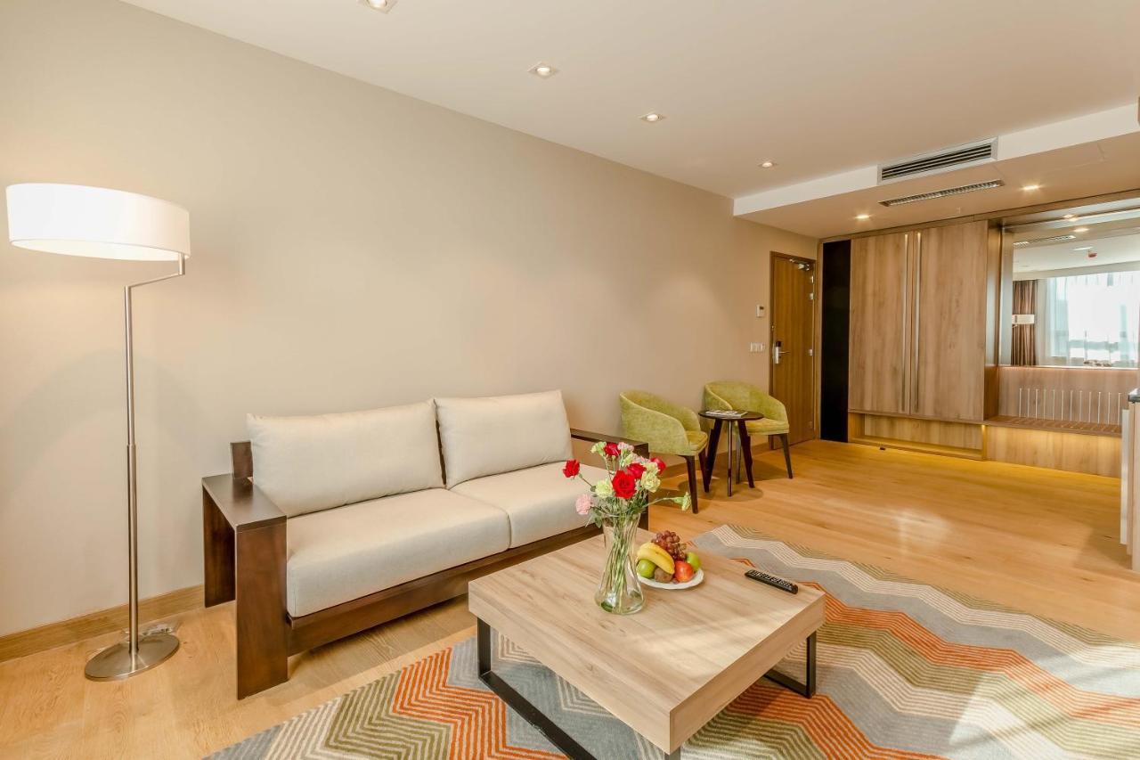 Holiday Inn Ulaanbaatar By Ihg Exterior foto
